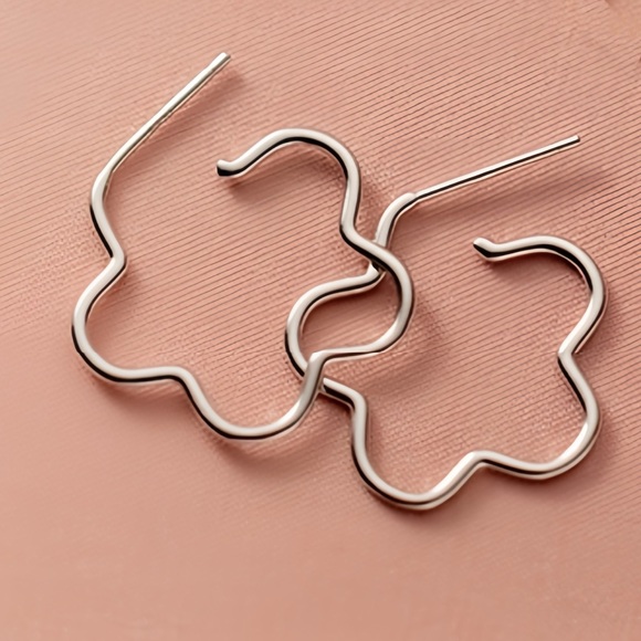 Solid S925 Flower Hoop Stud Earrings-Silver SS038 - Picture 5 of 8